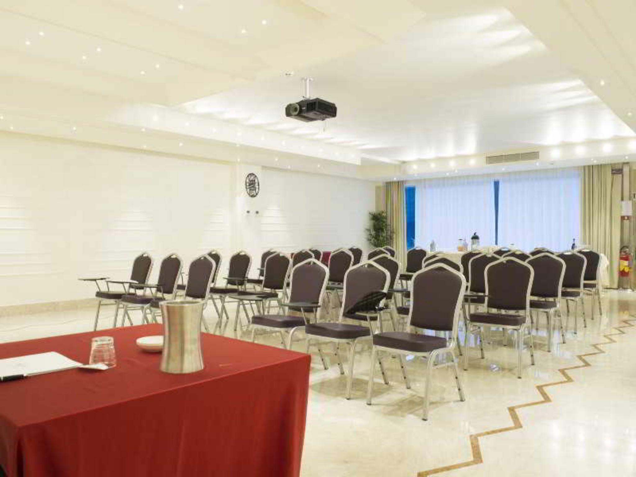 Catania International Airport Hotel Exterior photo